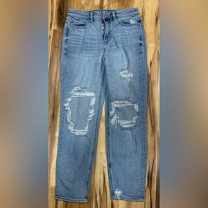 American Eagle Mid Rise Mom Jean Destroyed Medium Wash Denim Womens 2 Stretch